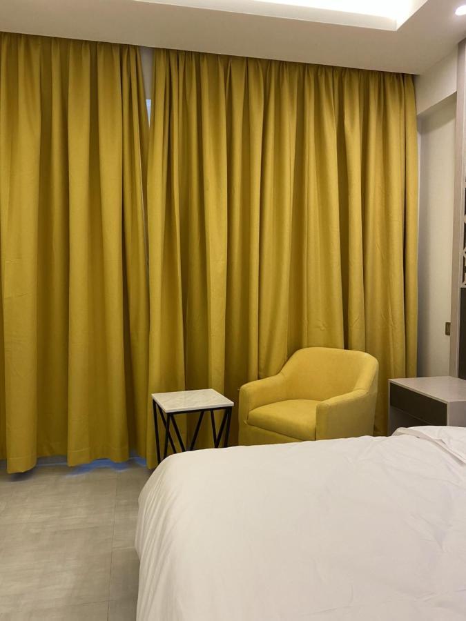 Alfalak Hotel Seeb Buitenkant foto
