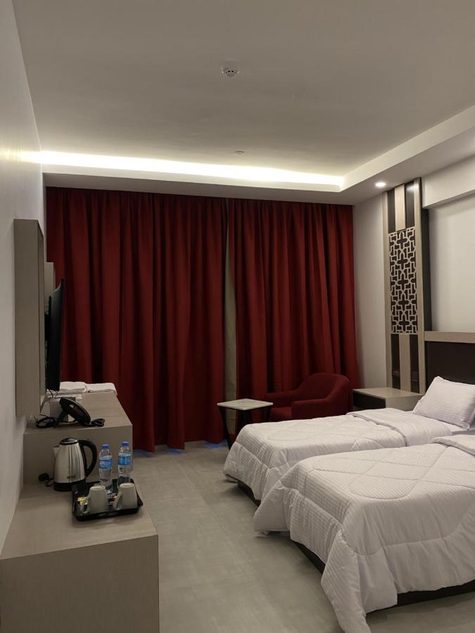 Alfalak Hotel Seeb Buitenkant foto
